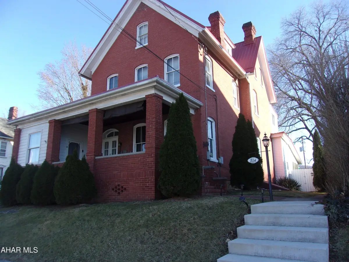 314 E Penn Street, Bedford, PA 15522 - #1