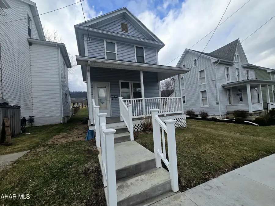 434 Locust Street, Roaring Spring, PA 16673 - #2