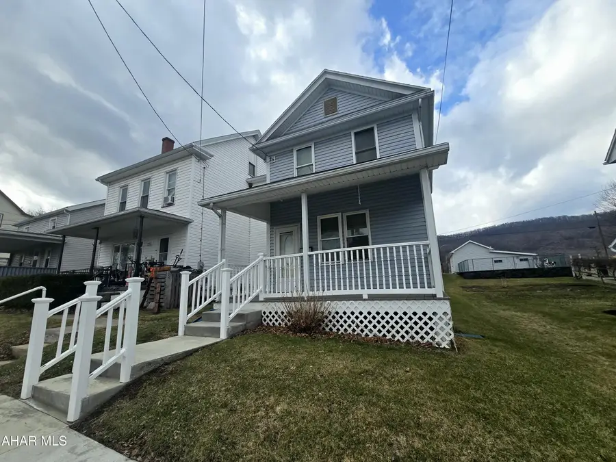 434 Locust Street, Roaring Spring, PA 16673 - #3