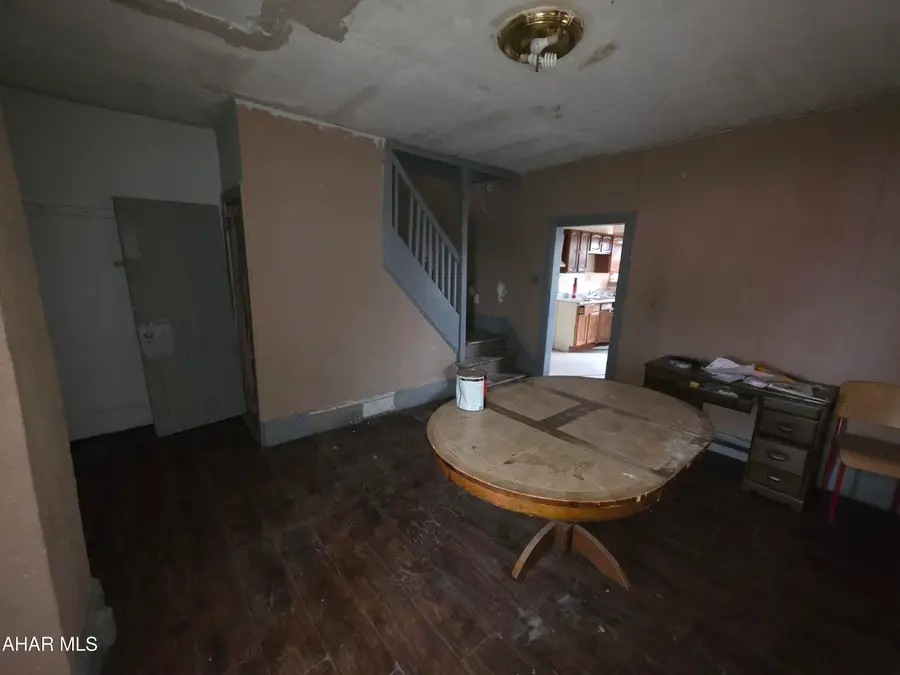 921 6th Avenue, Altoona, PA 16602 - #2