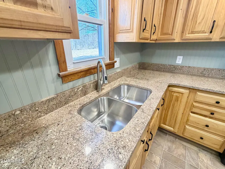 577 Quaker Valley Road, New Paris, PA 15554 - #3