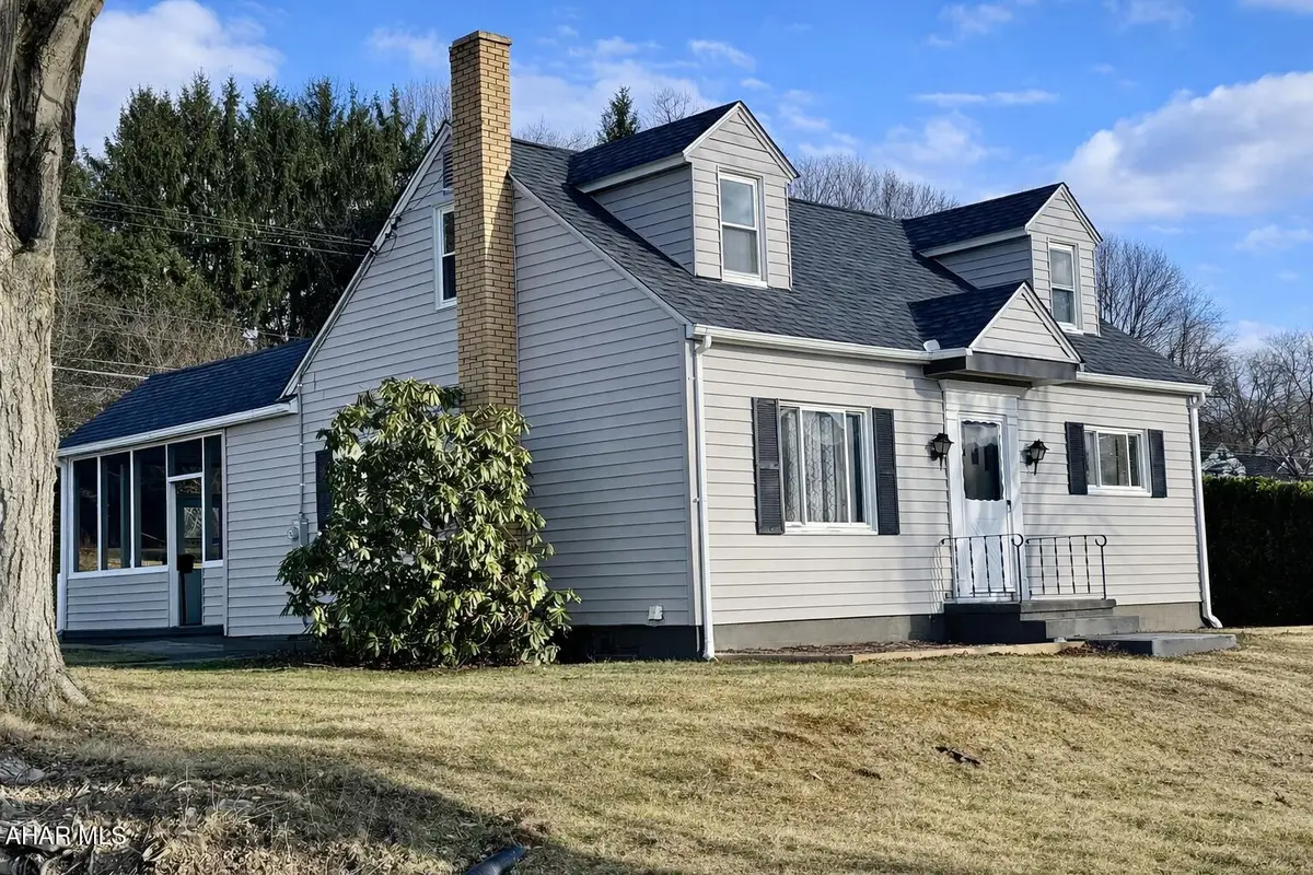 224 Hudson Avenue, Altoona, PA 16602 - #1