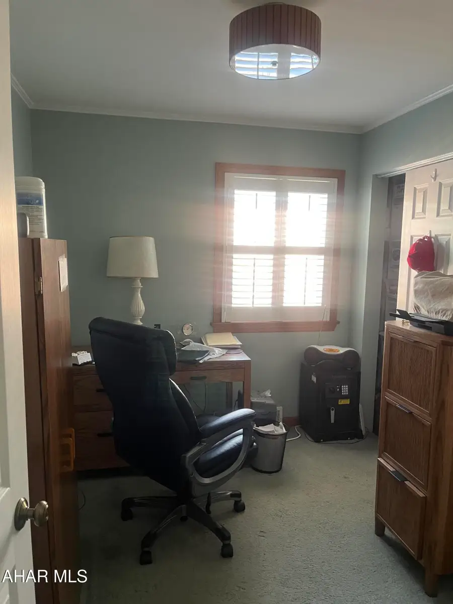 201 Washington Avenue, Hollidaysburg, PA 16648 - #3