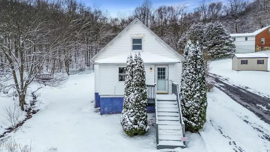 1417 Short Street, Nanty Glo, PA 15943 - #2