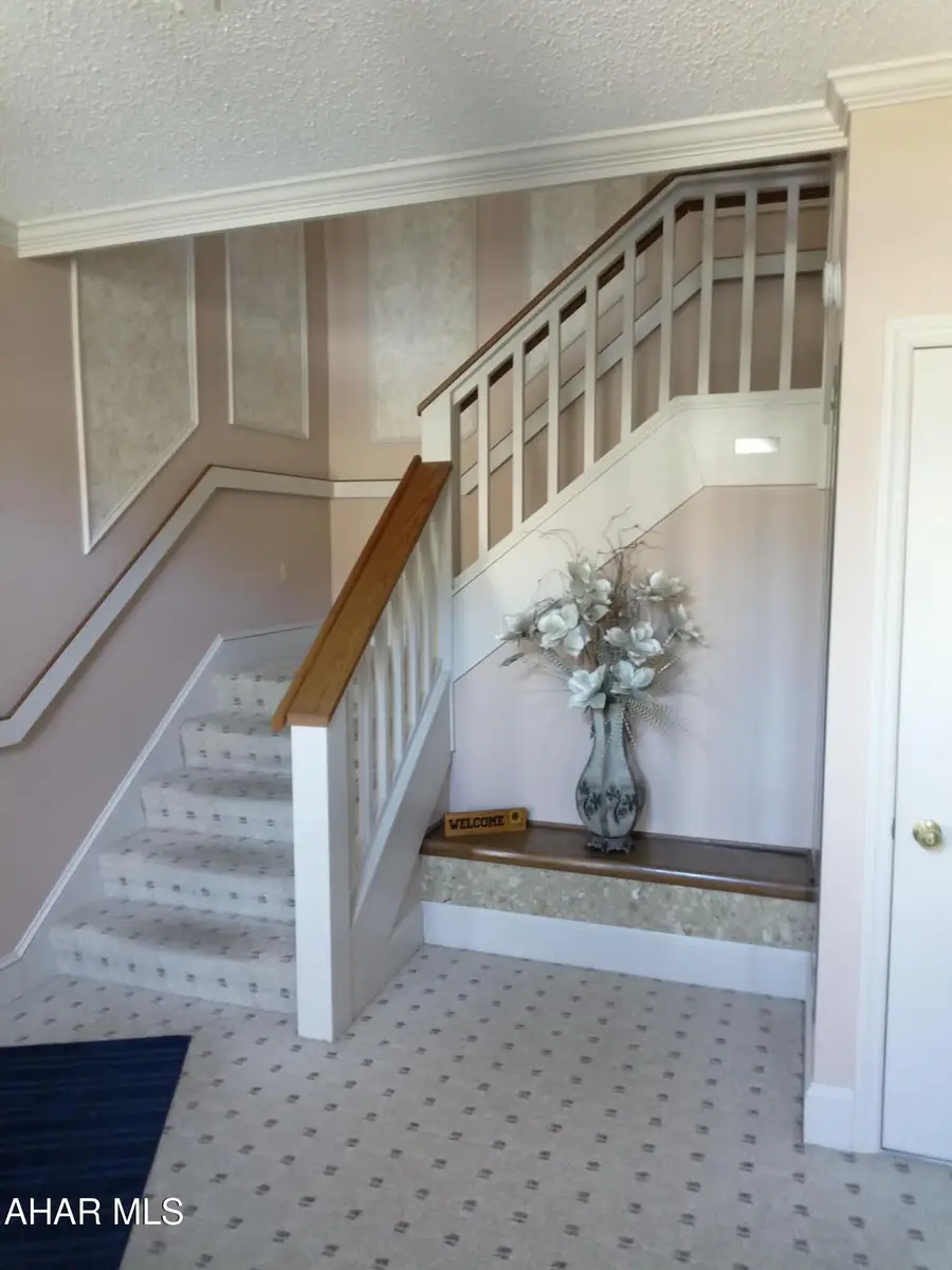 515 S Terrace Drive, Altoona, PA 16602 - #2