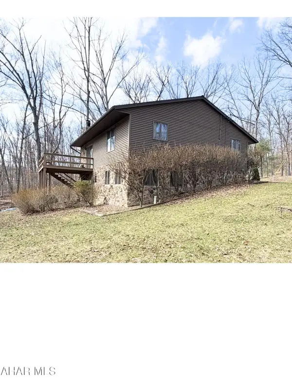 155 Vicars Lane, Altoona, PA 16601