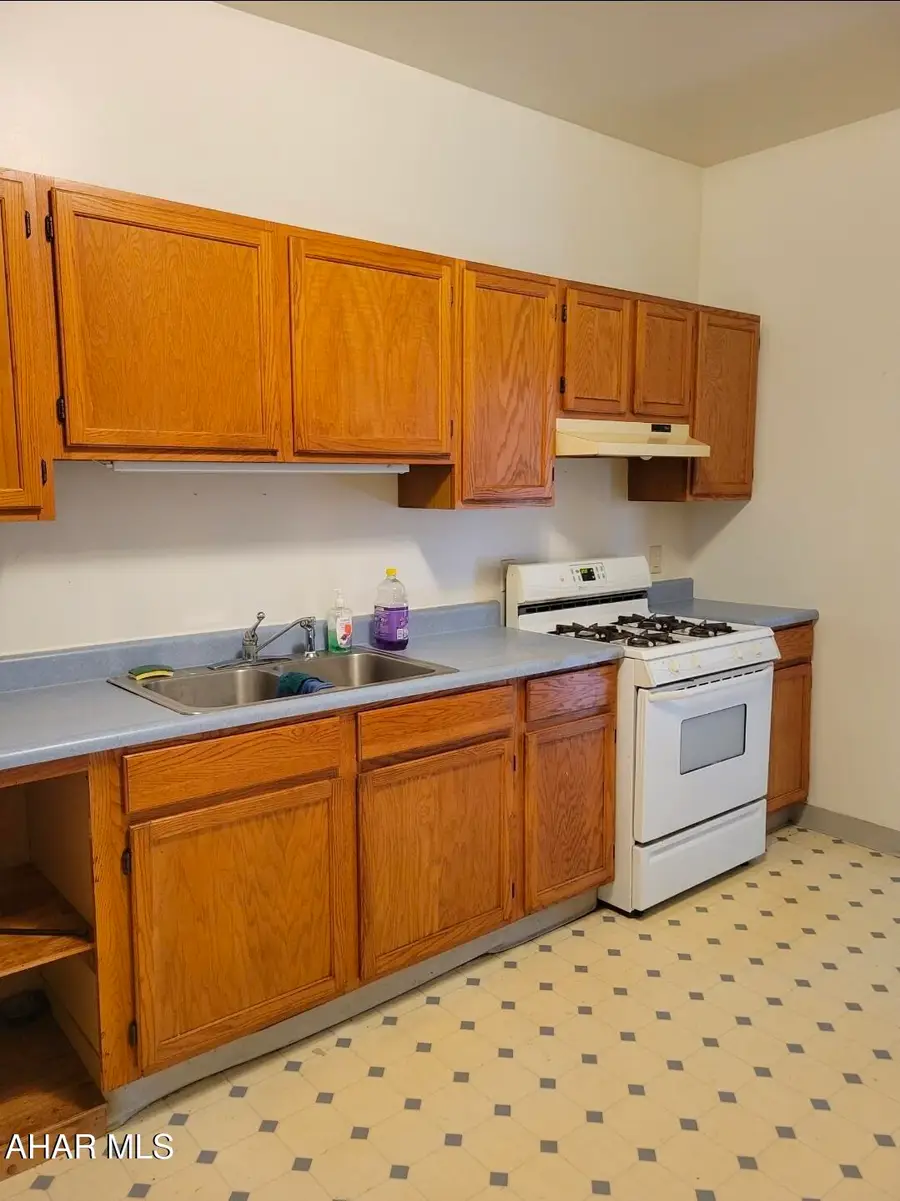 1019 18th Avenue, Altoona, PA 16601 - #2