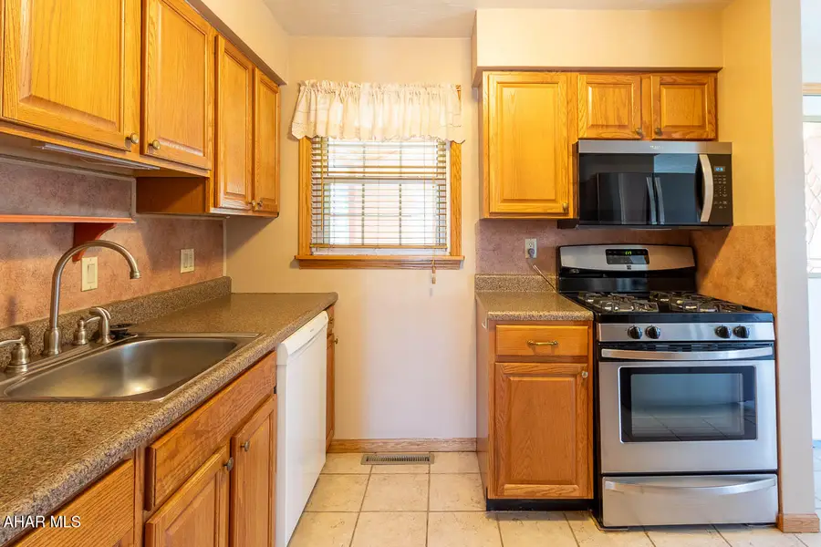 181 Bell Avenue, Altoona, PA 16602 - #3