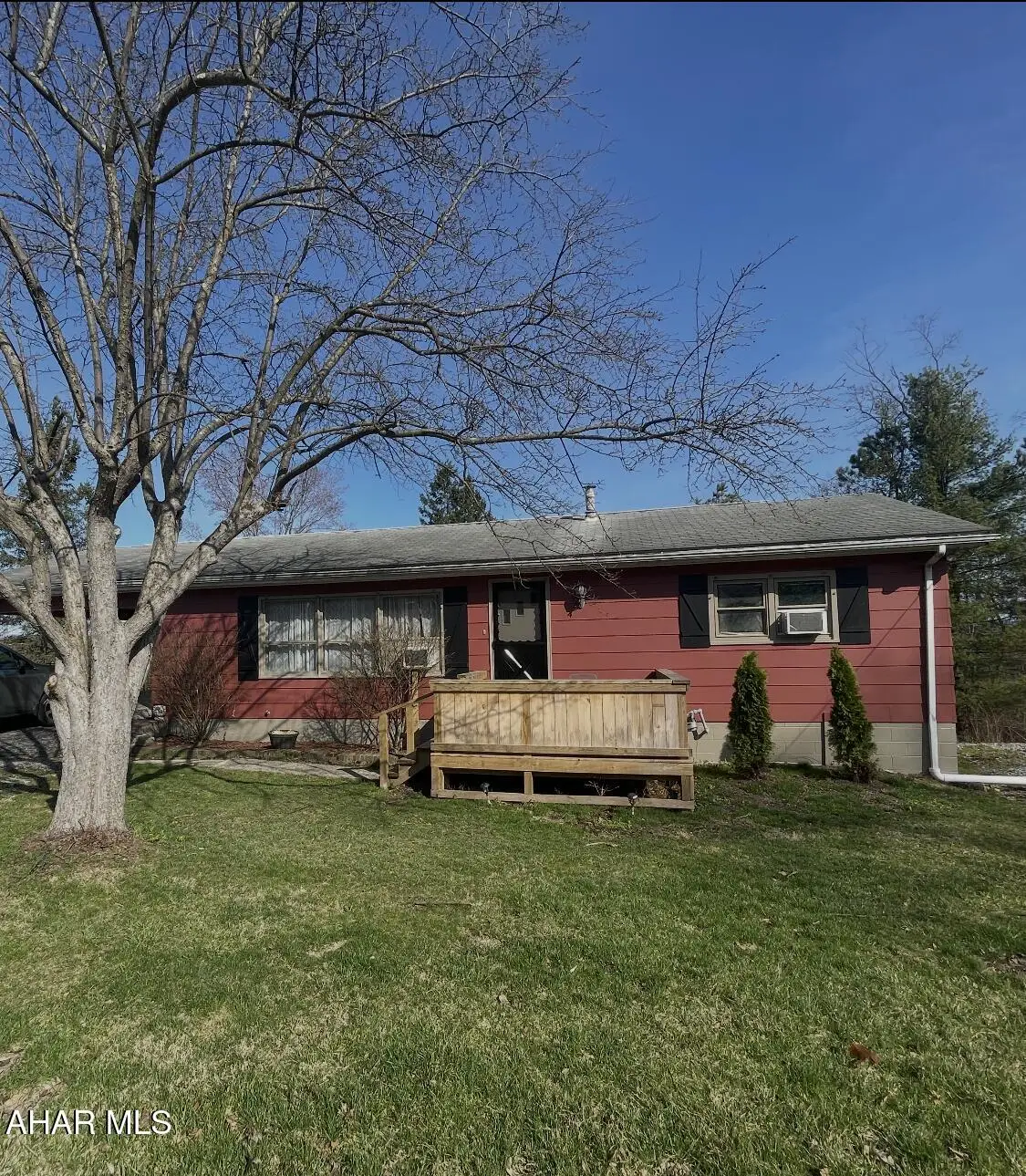 326 Reiling Lane, Altoona, PA 16601 - #1