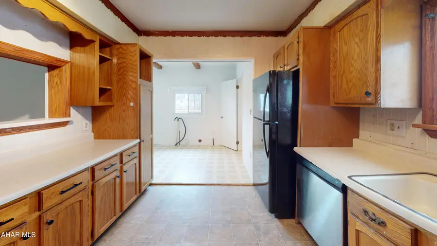 202 Bell Avenue, Altoona, PA 16602 - #3