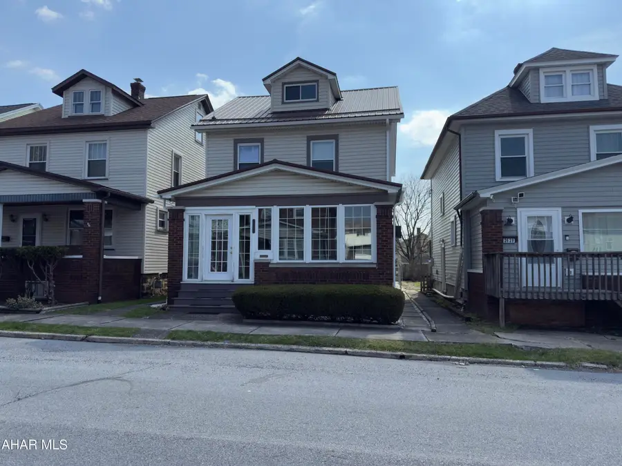 2627 Oak Avenue, Altoona, PA 16601 - #2