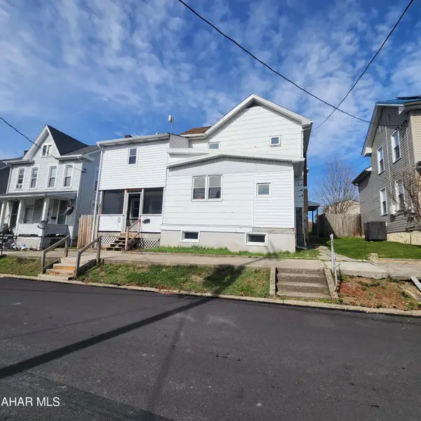 219 Poplar Street, Roaring Spring, PA 16673