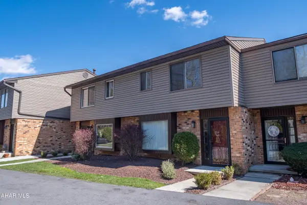 1132 Fairway Townhouse Lane, Hollidaysburg, PA 16648