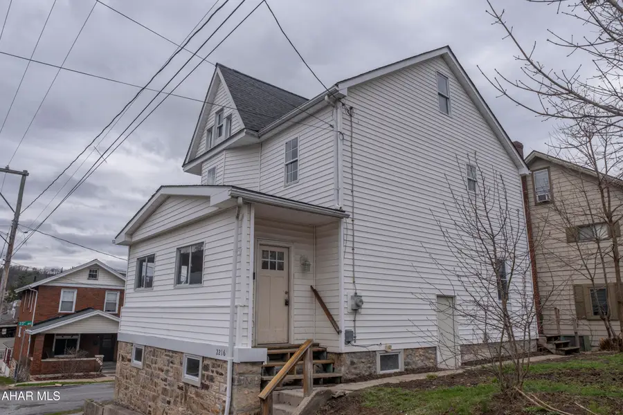 2216 4th Street, Altoona, PA 16601 - #2