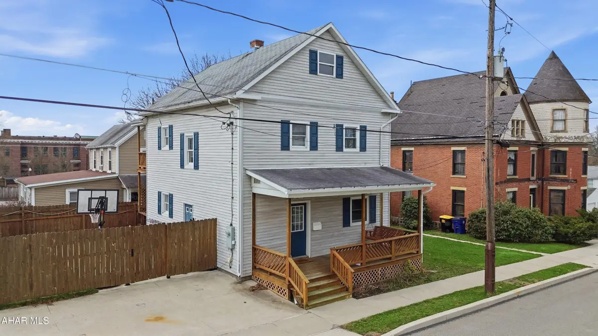 316 W Crawford Street, Ebensburg, PA 15931 - #1