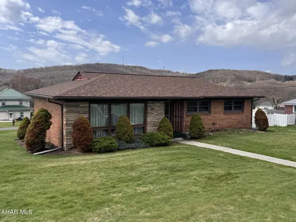 1465 3rd Street, Nanty-Glo, PA 15943