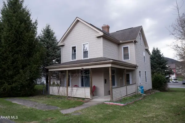 305 E Logan Avenue, Altoona, PA 16602