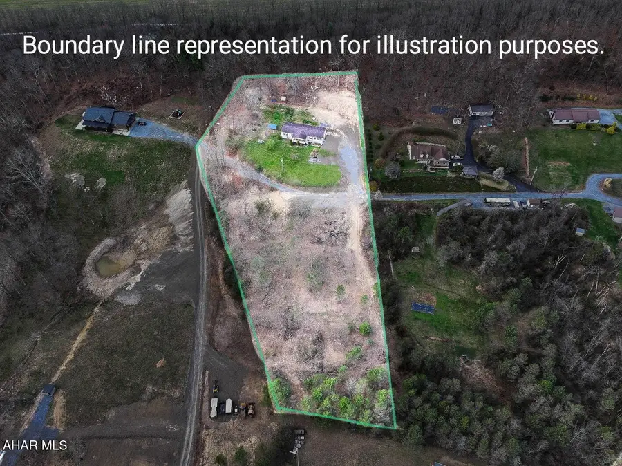 192 Northern Pine Road, Hopewell, PA 16650 - #2