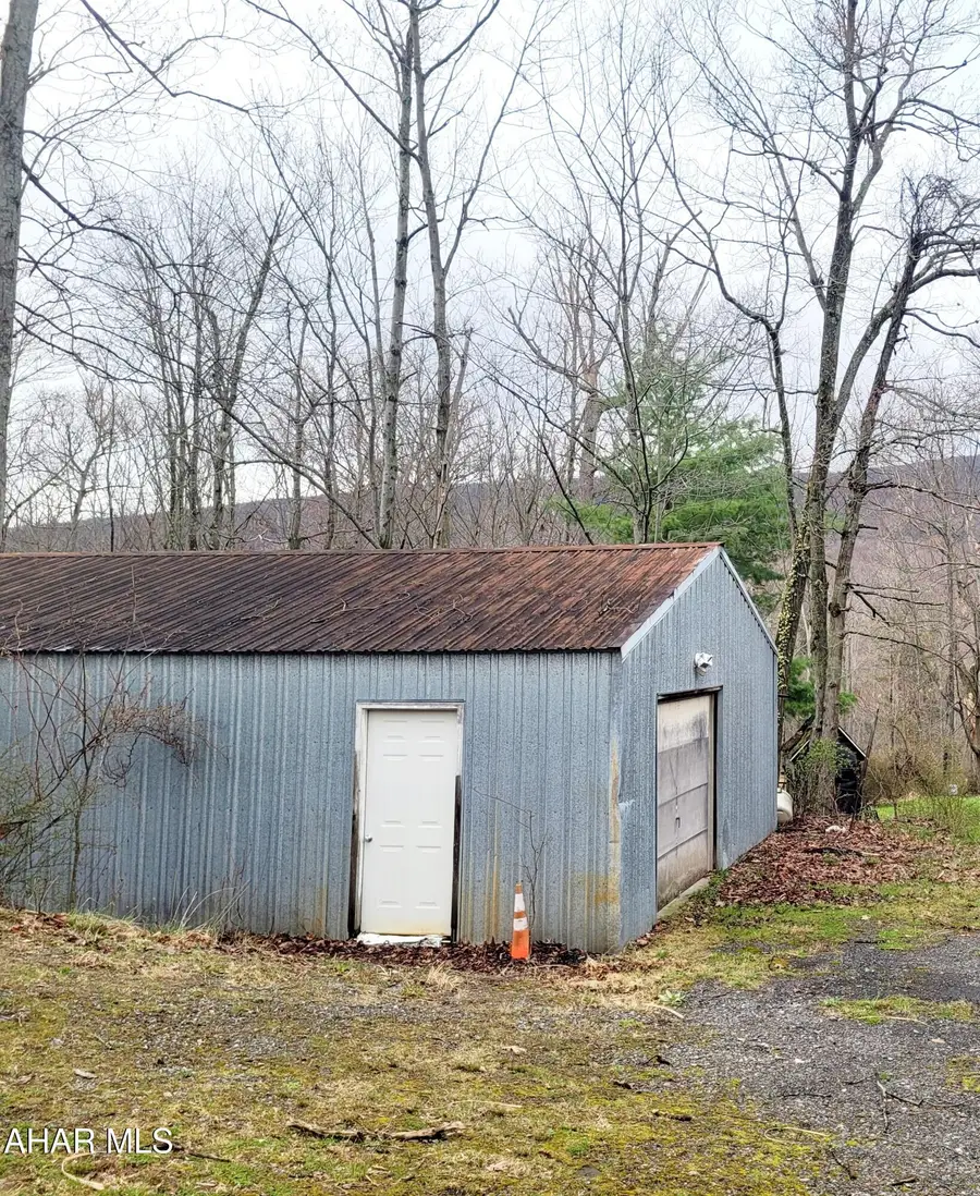 199 Reeds Lane, Altoona, PA 16601 - #3