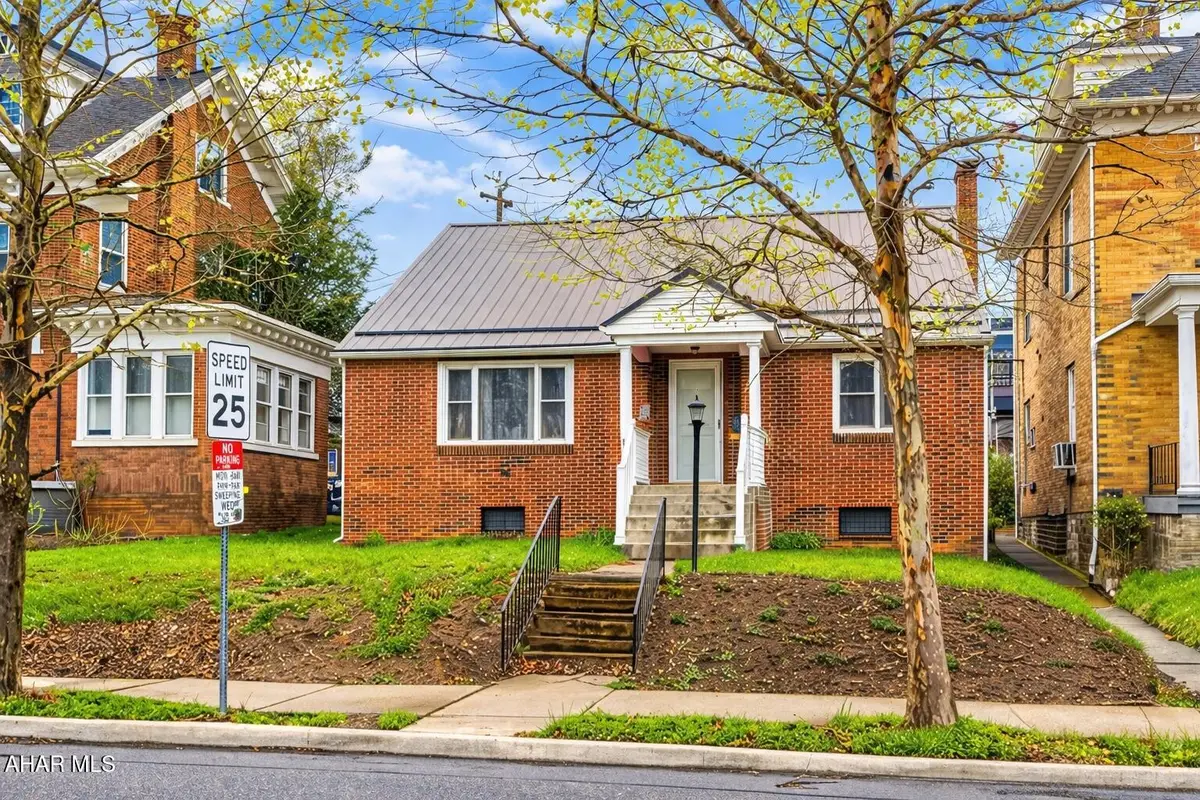 2508 Broad Avenue, Altoona, PA 16601 - #1