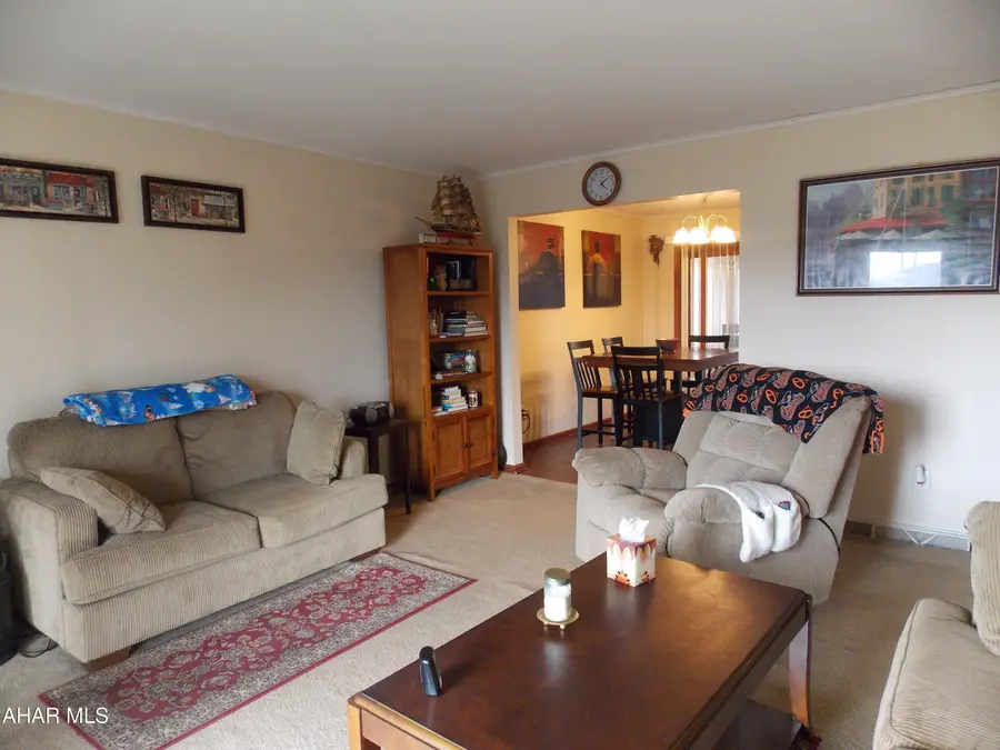 217 Donna Street, Hollidaysburg, PA 16648 - #3