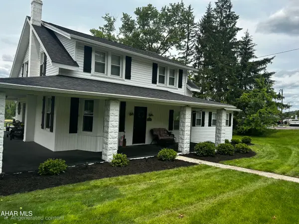 453 Bedford Street, Claysburg, PA 16625