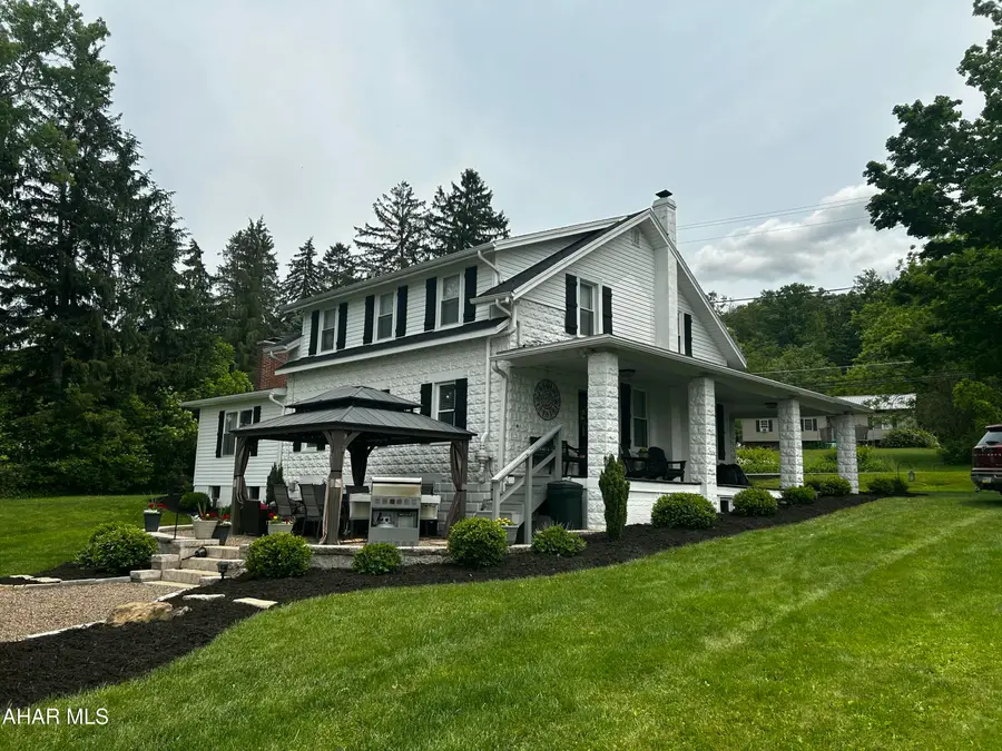 453 Bedford Street, Claysburg, PA 16625 - #2