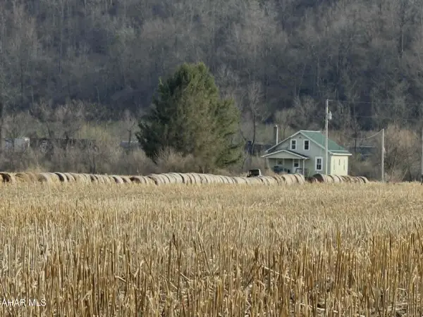 6543 Black Oak Road, Alexandria, PA 16611