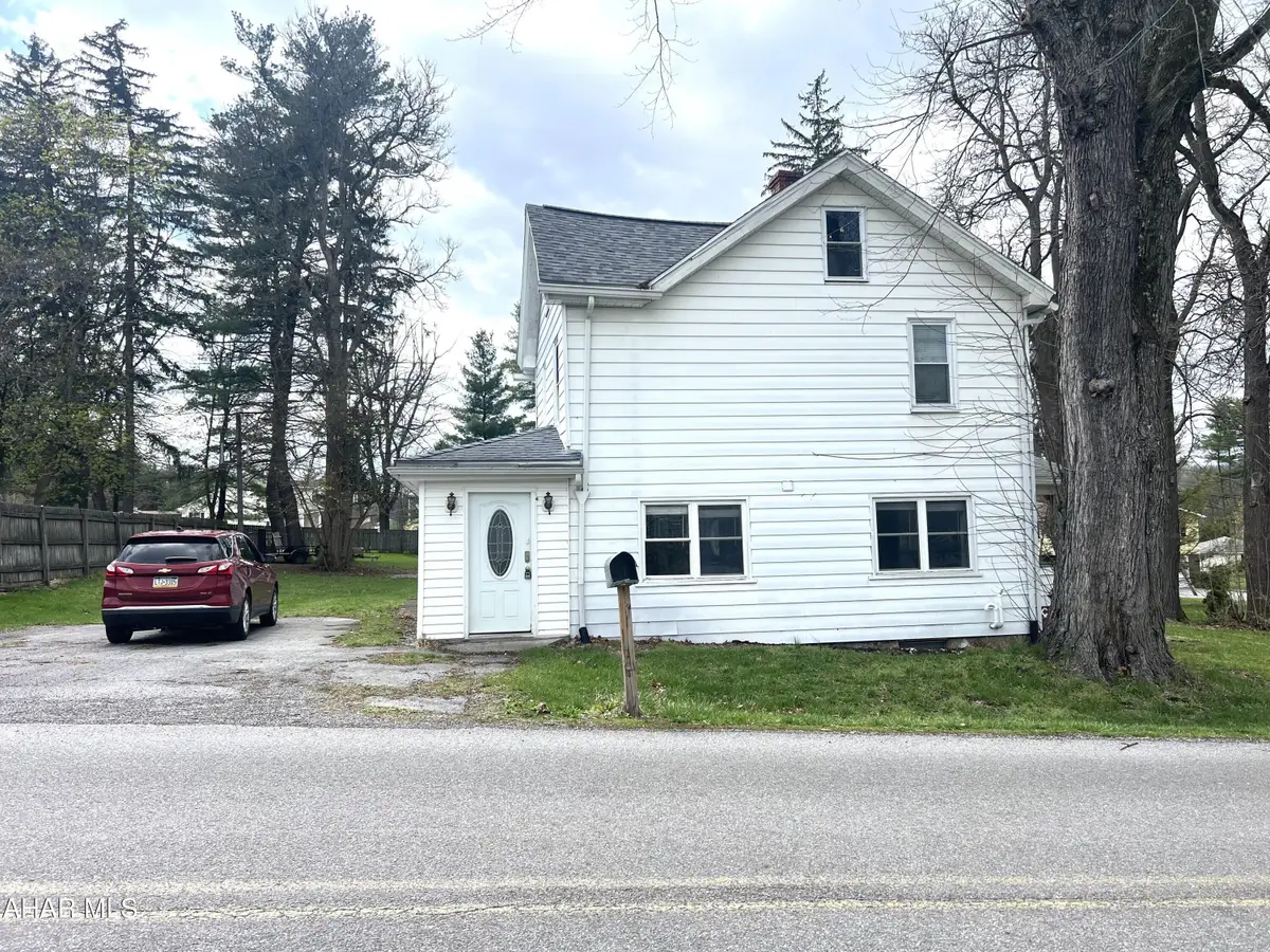 713 S Carlisle Lane, Altoona, PA 16602 - #1