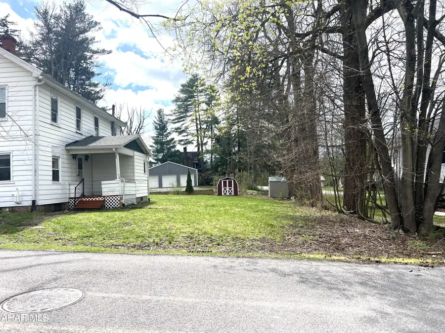 713 S Carlisle Lane, Altoona, PA 16602 - #2