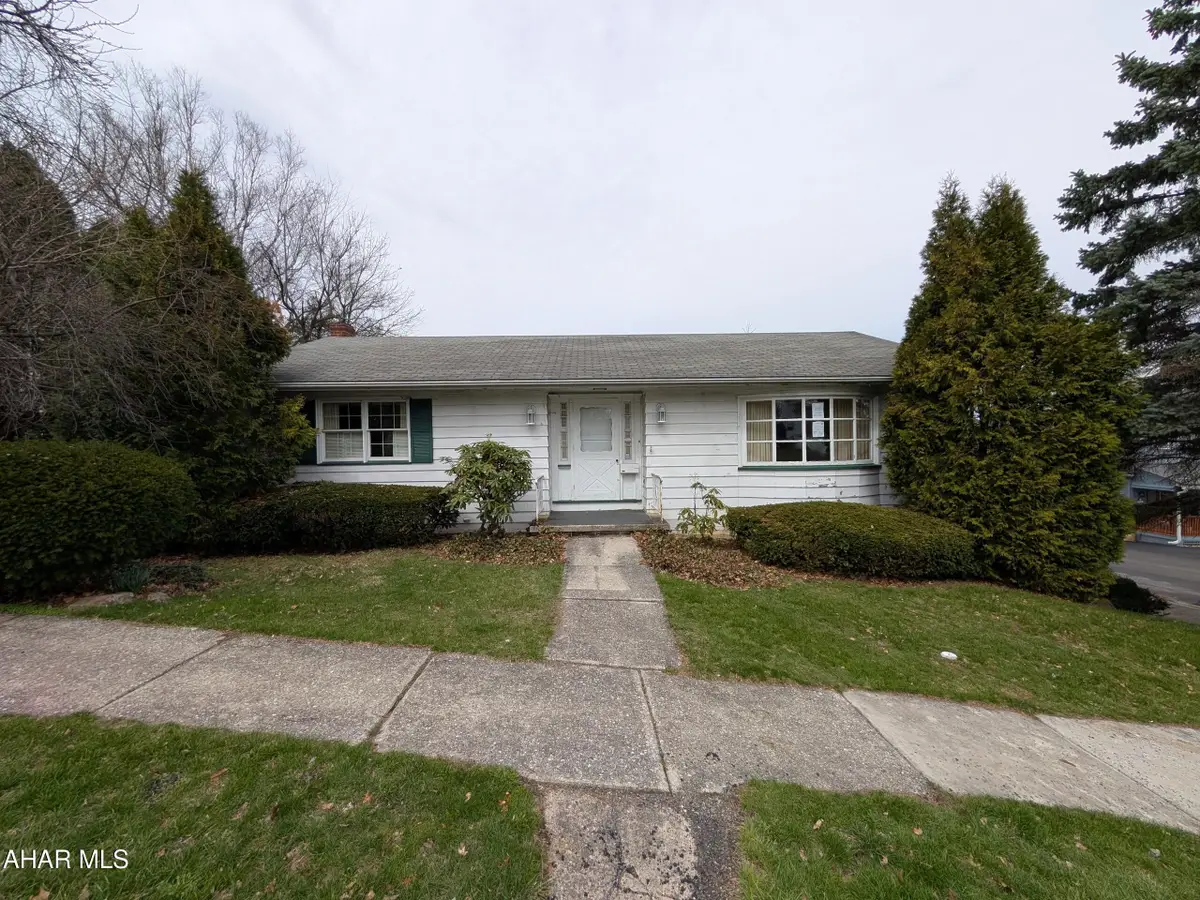 2400 Crawford Avenue, Altoona, PA 16602 - #1