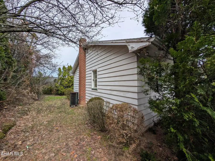 2400 Crawford Avenue, Altoona, PA 16602 - #2