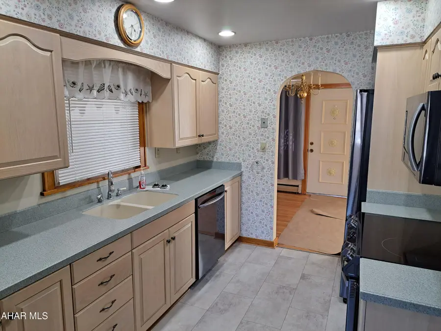 171 Mt. Pleasant Street, East Freedom, PA 16637 - #3