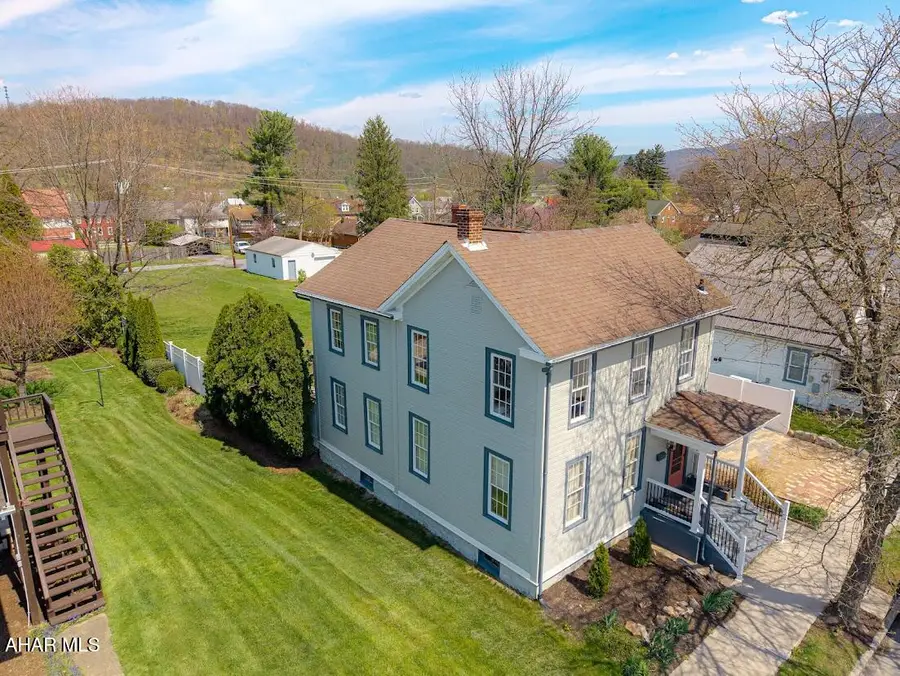 313 E John Street, Bedford, PA 15522 - #3