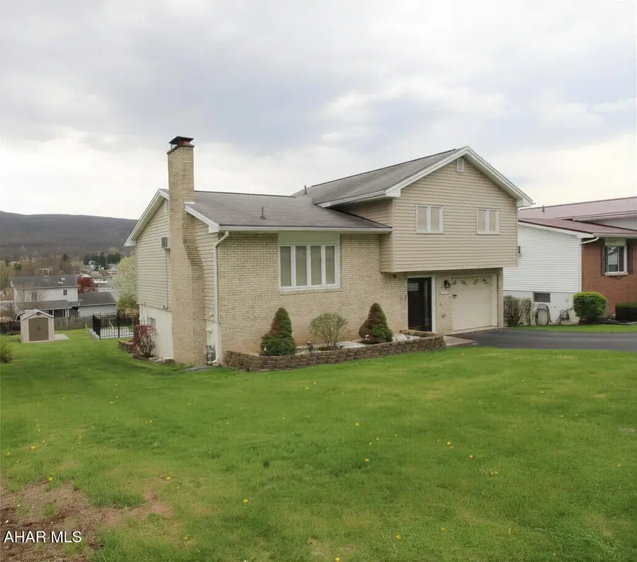 1313 Grant Avenue, Altoona, PA 16602 - #2