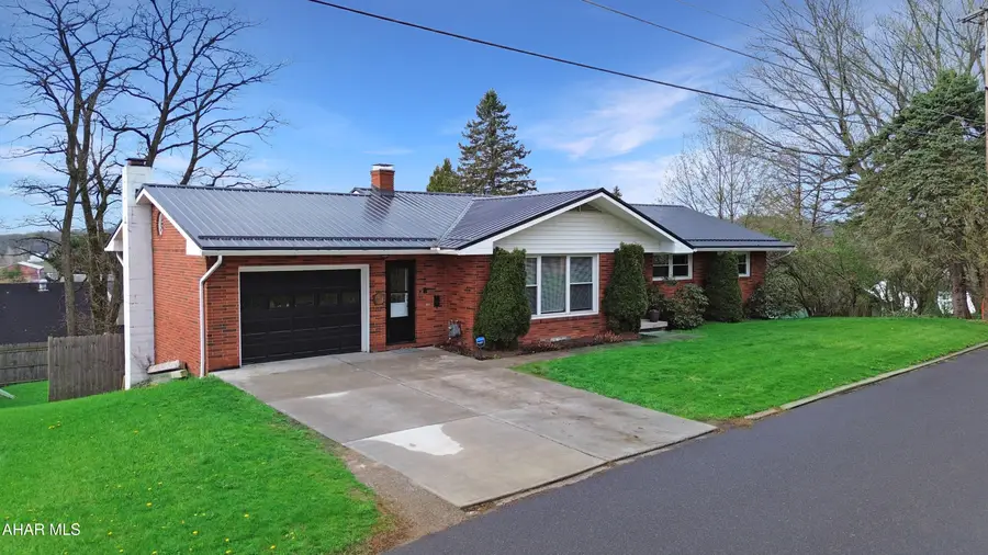 111 Clara Street, Ebensburg, PA 15931 - #2