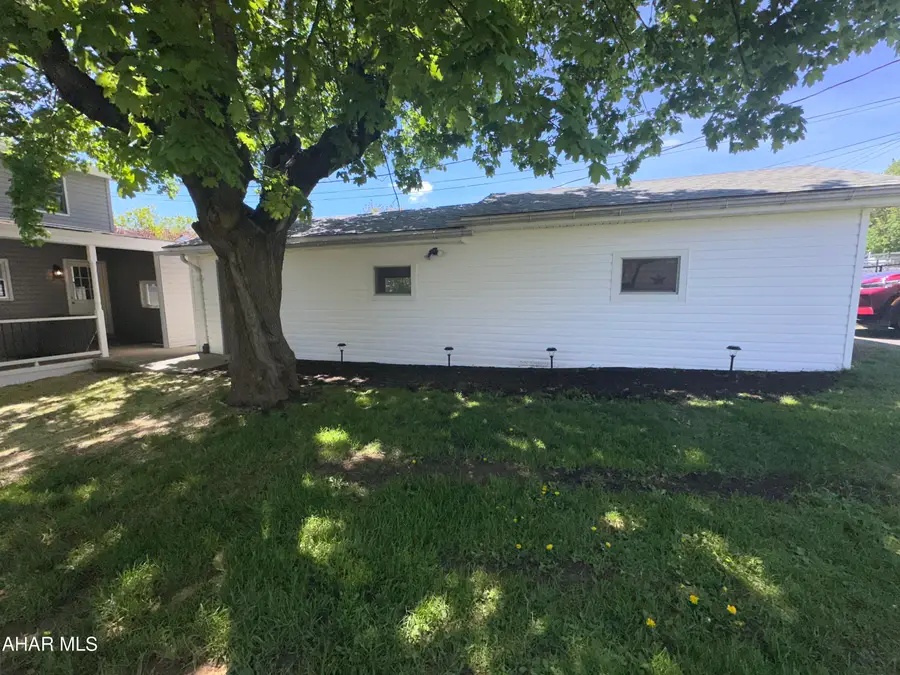 510 E Grant Avenue, Altoona, PA 16602 - #3