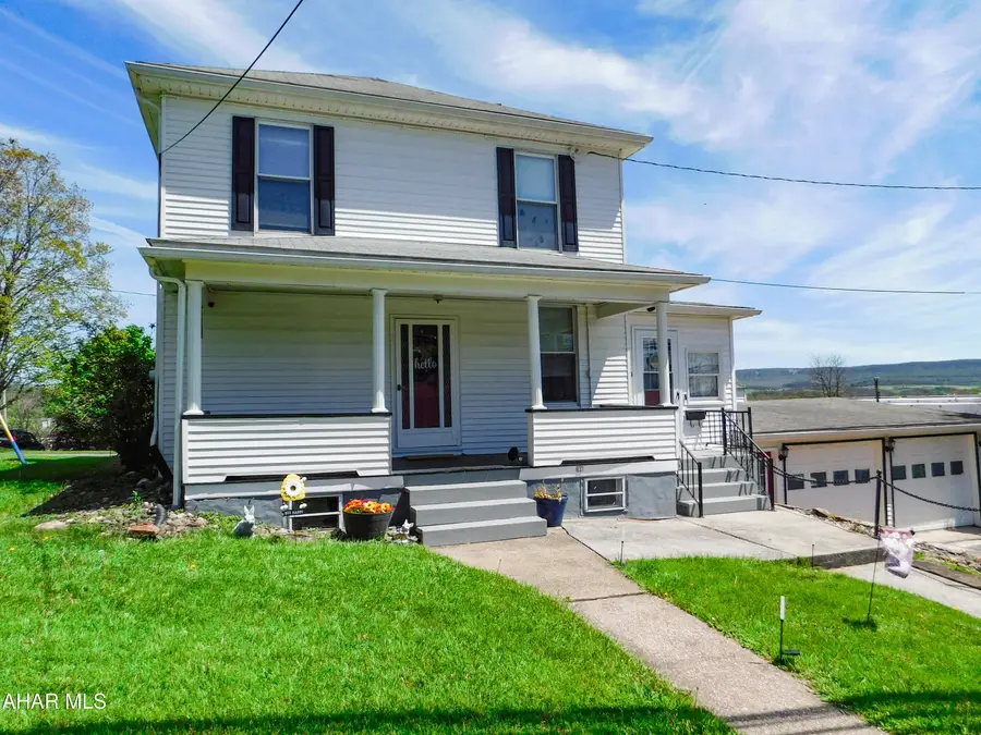420 Lindsay Street, Hollidaysburg, PA 16648 - #3
