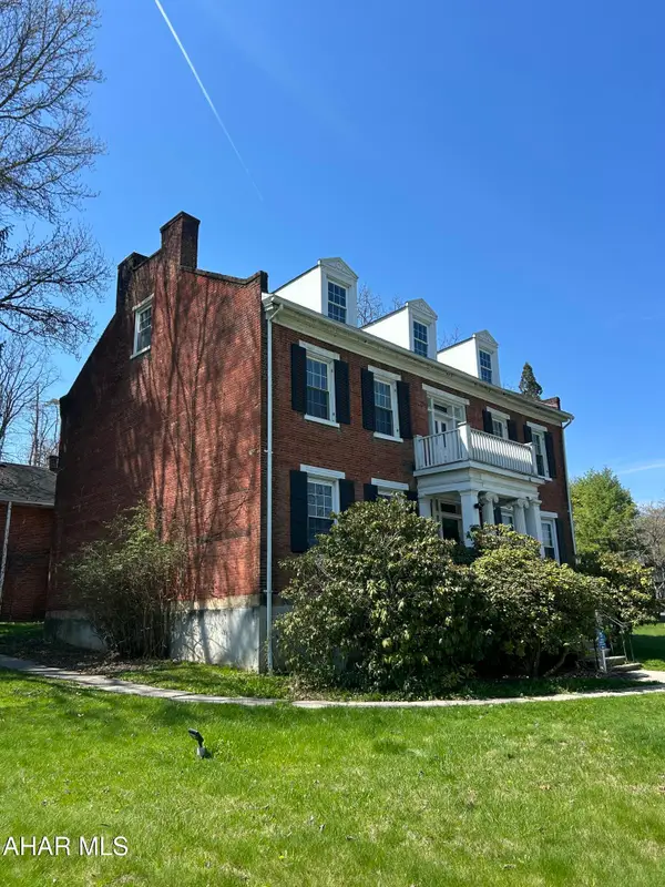 316 Newry Street, Hollidaysburg, PA 16648