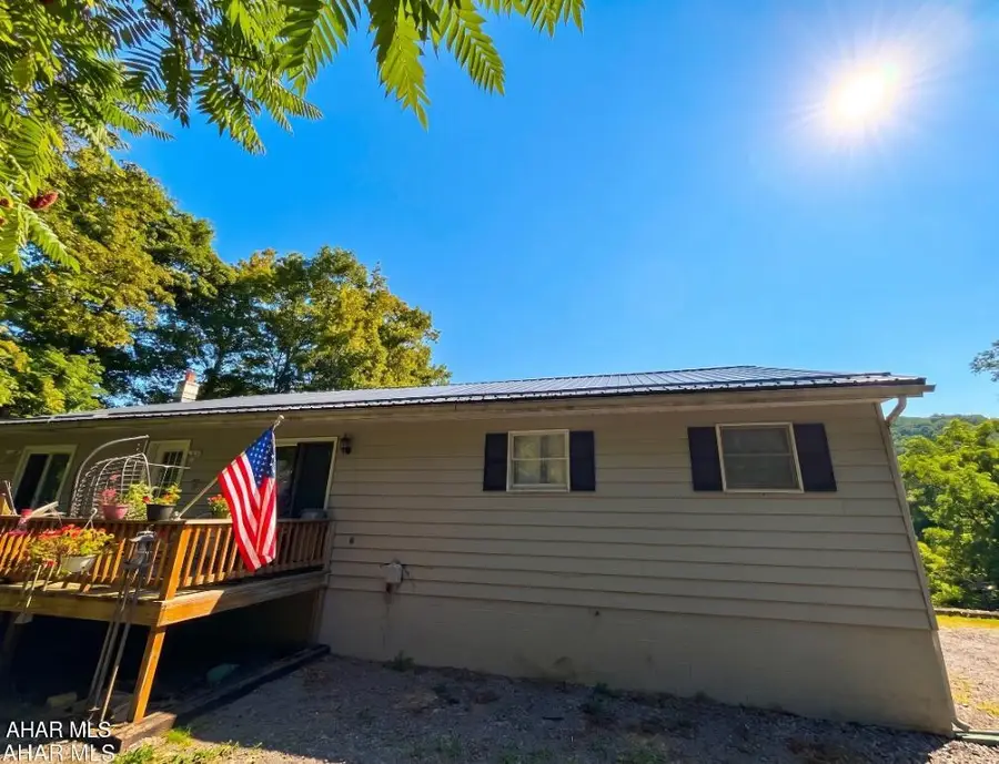 804 S Main Street, Hollsopple, PA 15935 - #2