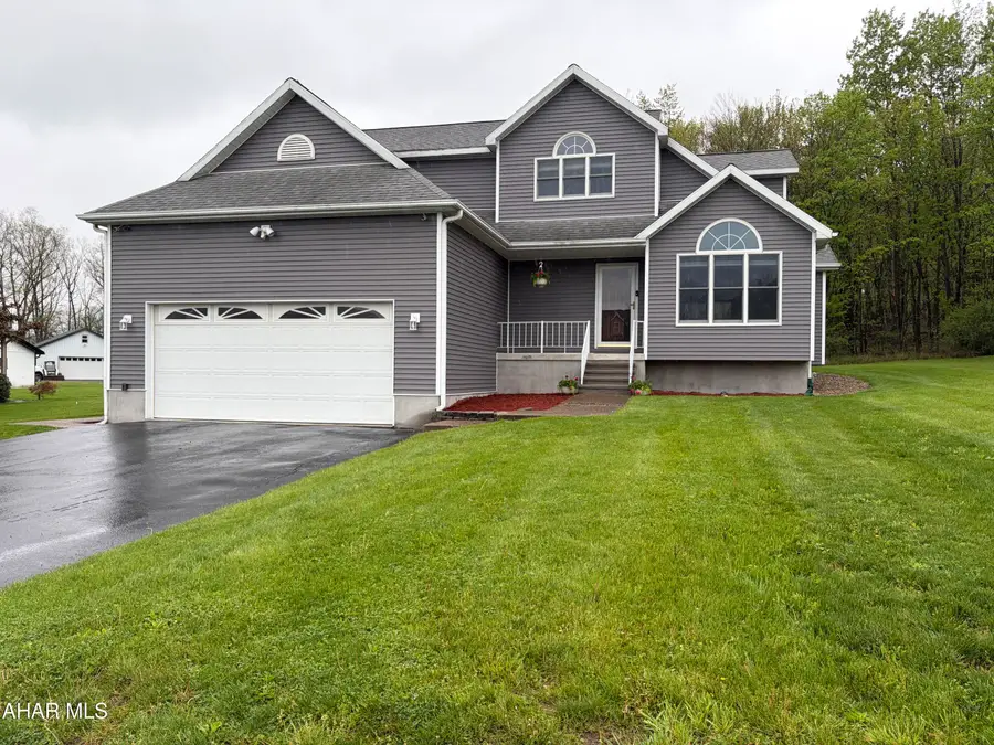 1715 N 12th Avenue, Altoona, PA 16601 - #2