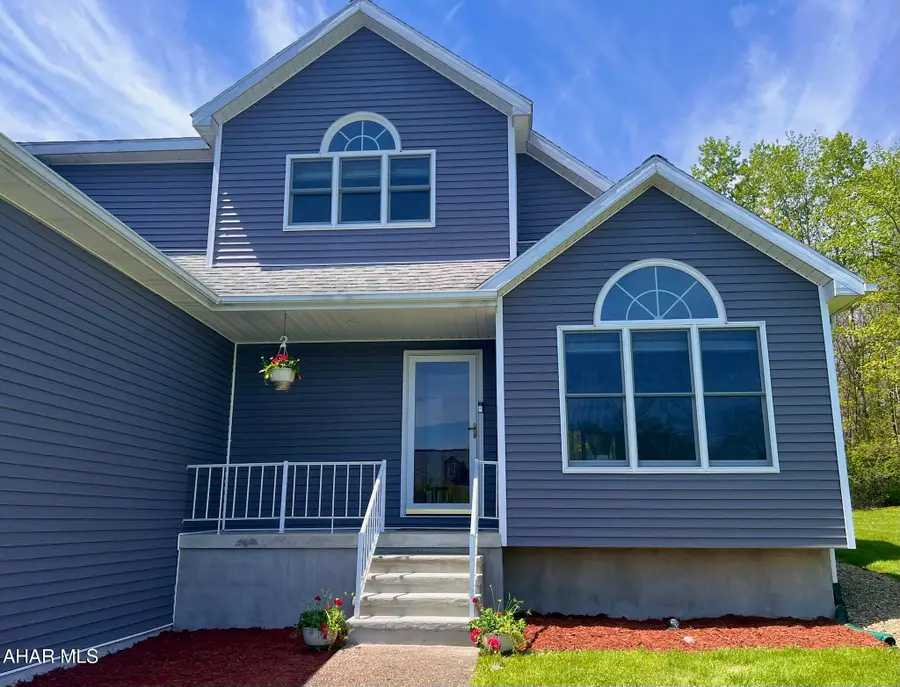 1715 N 12th Avenue, Altoona, PA 16601 - #3