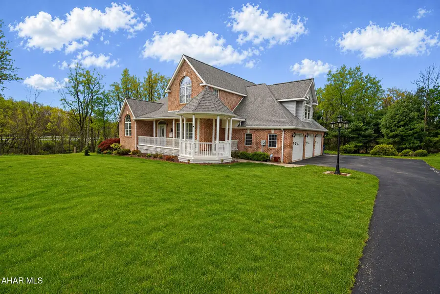 1324 Claythorne Drive, Johnstown, PA 15904 - #3