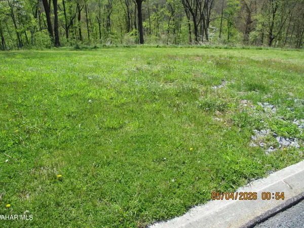 64,65,66 Windsor, Altoona, PA 16601
