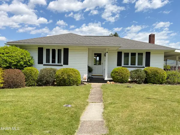 716 Sage Hill Drive, Williamsburg, PA 16693
