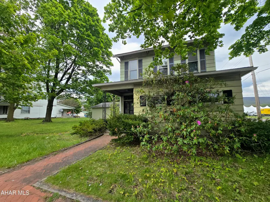 401 Main Street, Bellwood, PA 16617 - #2