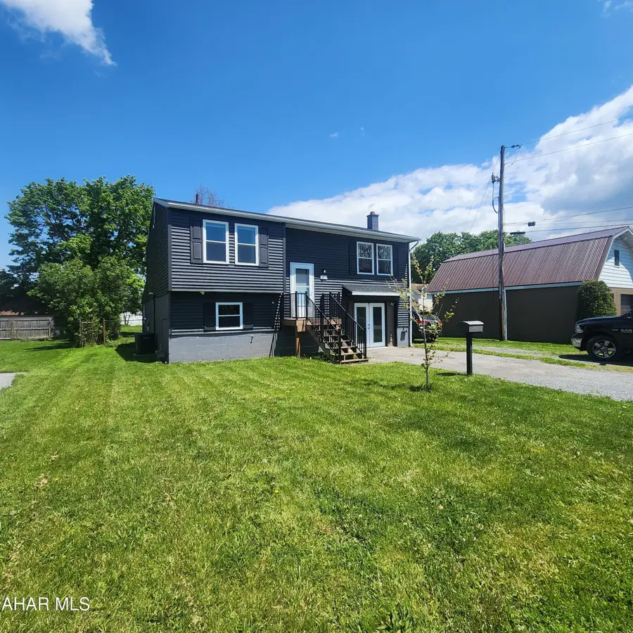 1505 W Antis Street, Bellwood, PA 16617 - #2