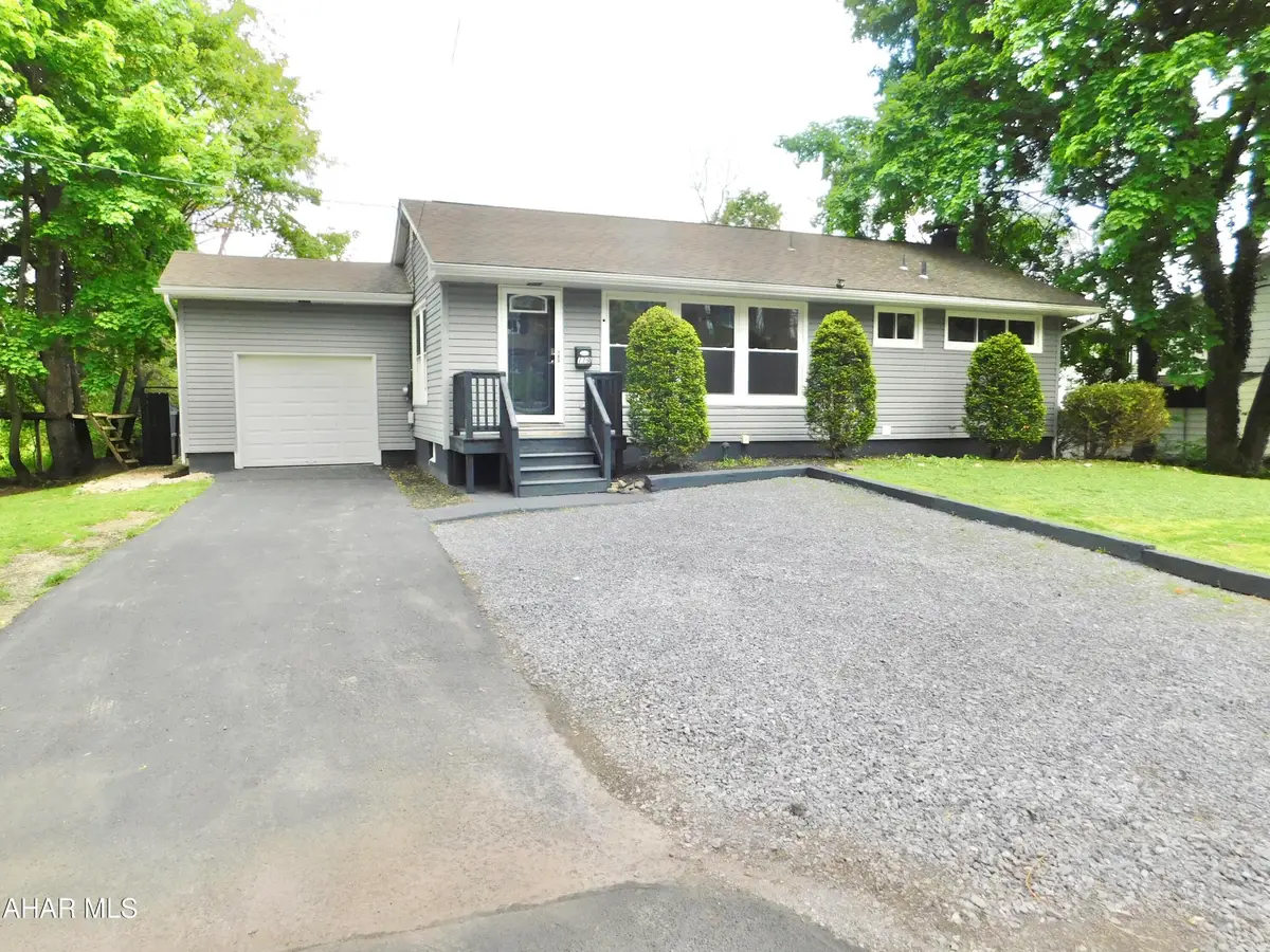 119 Wordsworth Avenue, Altoona, PA 16602 - #1