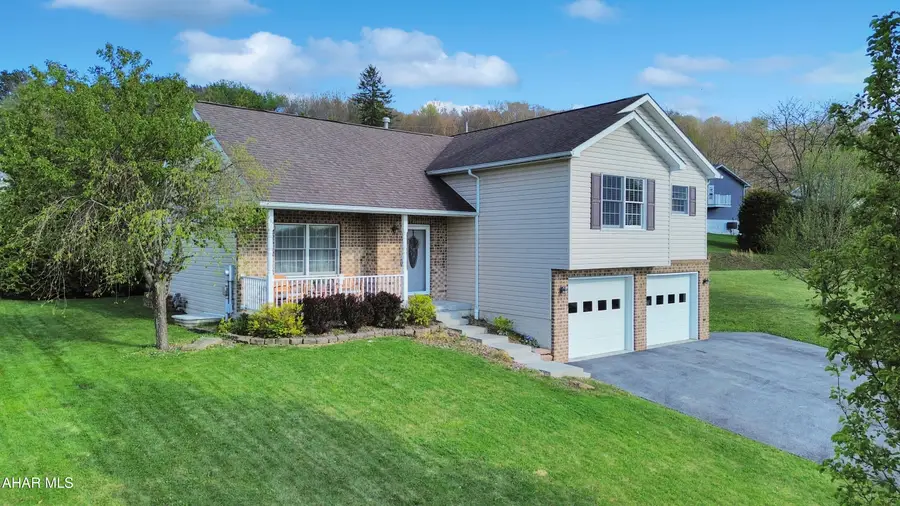 276 Hemlock Drive, Portage, PA 15946 - #2