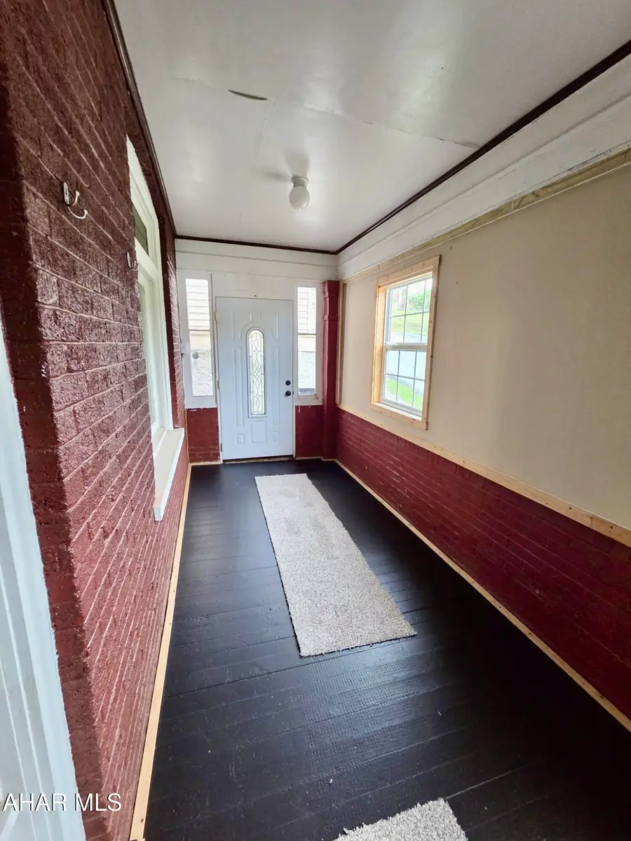 1927 15th Avenue, Altoona, PA 16601 - #3